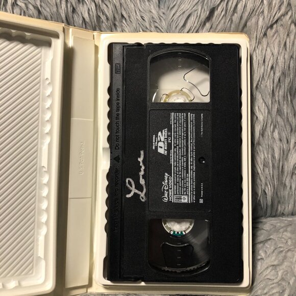 D2 & D3: The Mighty Ducks VHS Clamshell Emilio Estevez Lot of 2 - Picture 4 of 5